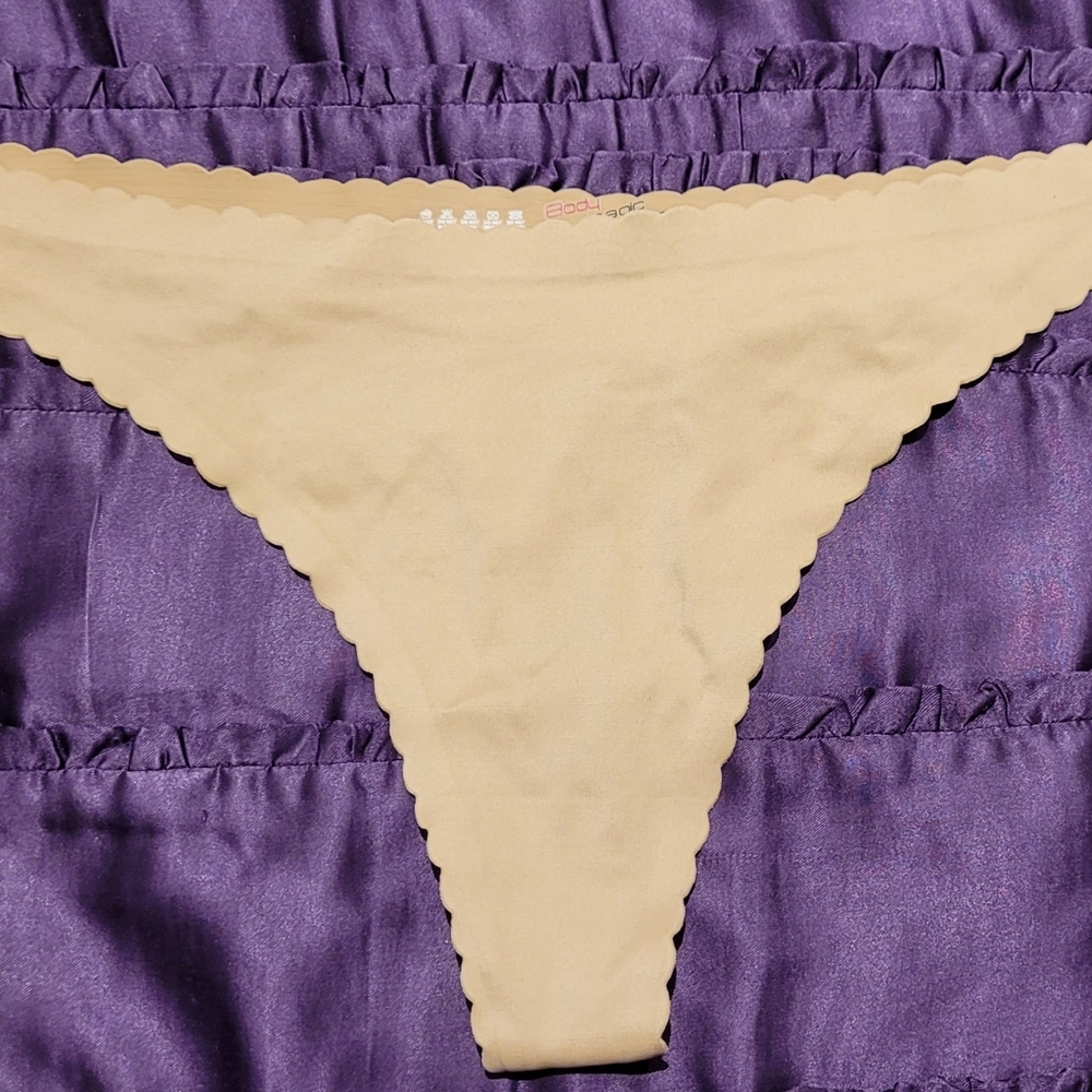 Body One Seamless Thong XL NWOT